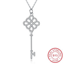 925 Sterling Silver Fashion Design Valentine Jewelry Key Pendant Necklace